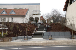 Der neue Treppenaufgang zum Fritz-Treutel-Haus ist zur Benutzung freigegeben.